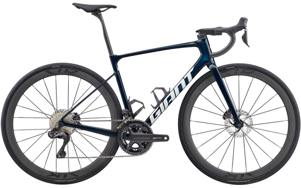 2026 Giant Defy Advanced Pro 0 Road Bike (BORNEOBIKESHOP)