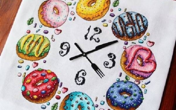 Donut Clock Cross Stitch Pattern, Kitchen Wall Clock PDF Chart, Sweet Treats Needlepoint Design, Modern X Stitch Pattern, Instant Download PDF